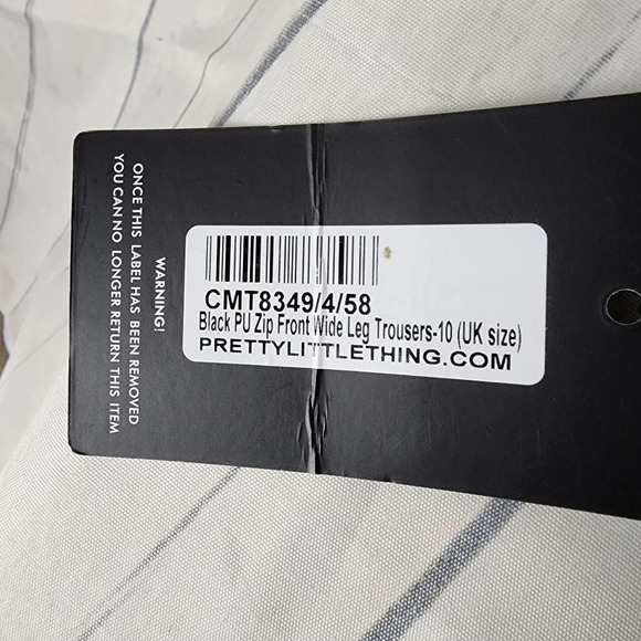 PrettyLittleThing Vegan Faux Leather Zip Front Wide Leg Trouser Black Size 6 New - Picture 2 of 16